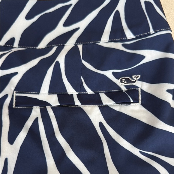 Vineyard Vines Navy& White skirt - Picture 4 of 5